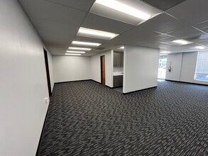 151 Regal Row, Dallas, TX for lease Building Photo- Image 2 of 3