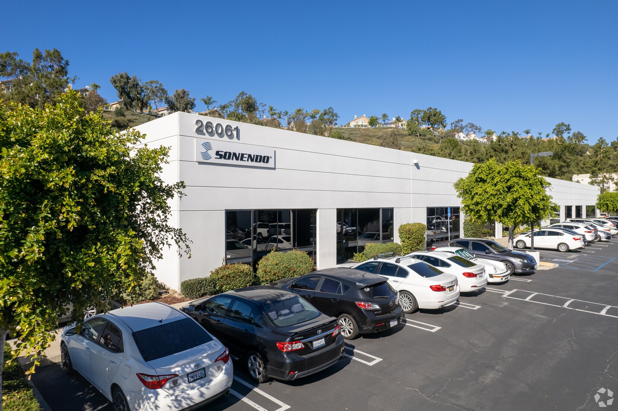 26941 Cabot Rd, Laguna Hills, CA à louer Photo du bâtiment- Image 1 de 30