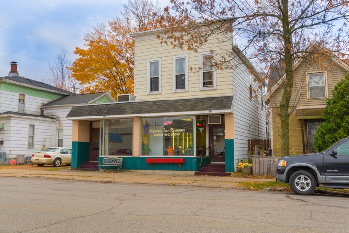 912 N 6Th Street & 525 Fulton Street portefeuille de 2 propriétés à vendre sur LoopNet.ca - Photo du bâtiment - Image 2 de 32