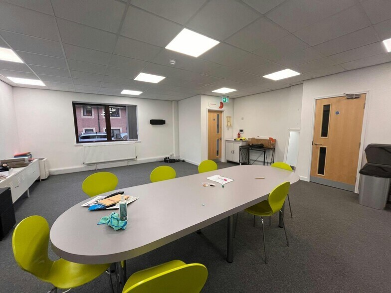 Asheridge Rd, Chesham à louer - Photo du bâtiment - Image 3 de 23