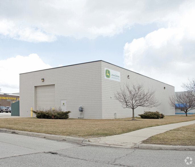 35004 Automation Dr, Clinton Township, MI for lease - Primary Photo - Image 1 of 2