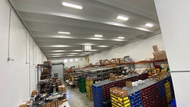 335 Ne 61st St, Miami, FL for lease - Interior Photo - Image 2 of 25