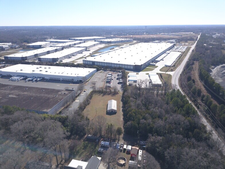 11441 Nations Ford Rd, Pineville, NC à louer - Photo du bâtiment - Image 2 de 2