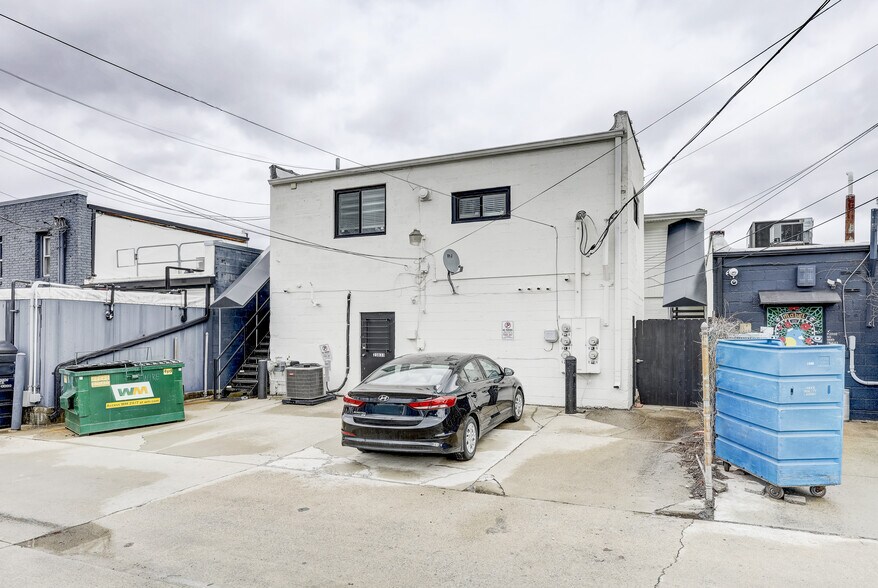 23831-23833 John R Rd, Hazel Park, MI à louer - Photo du bâtiment - Image 3 de 14