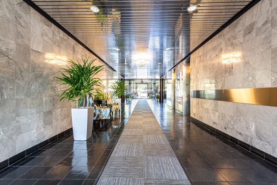 1331 Gemini St, Houston, TX for lease - Interior Photo - Image 2 of 8