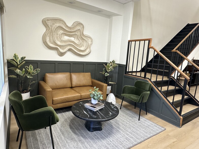 4205 S Macdill Ave, Tampa, FL for lease - Interior Photo - Image 2 of 21