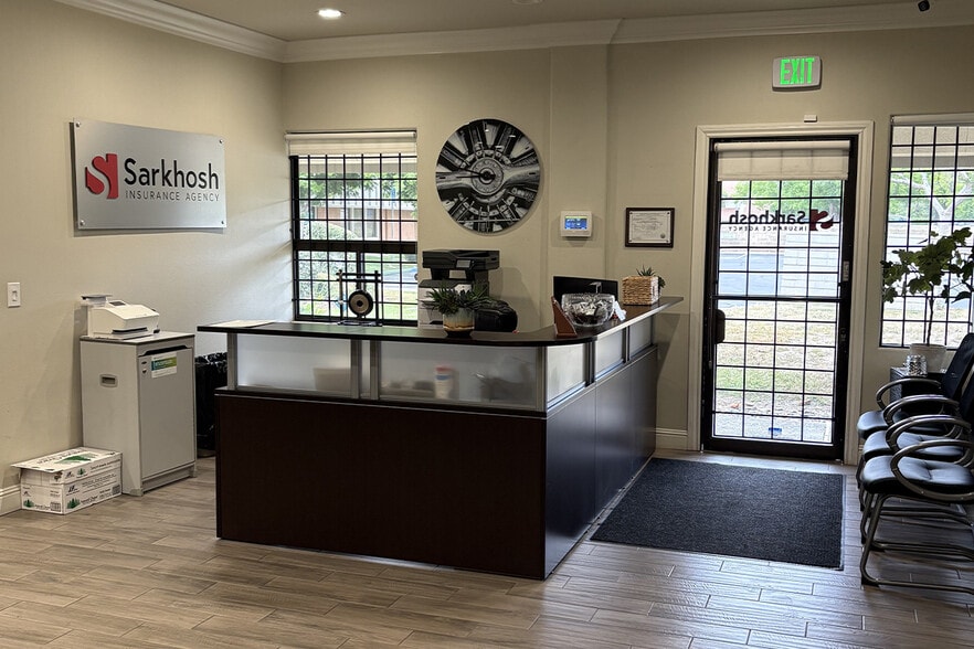 2491 W Shaw Ave, Fresno, CA for sale - Interior Photo - Image 2 of 3
