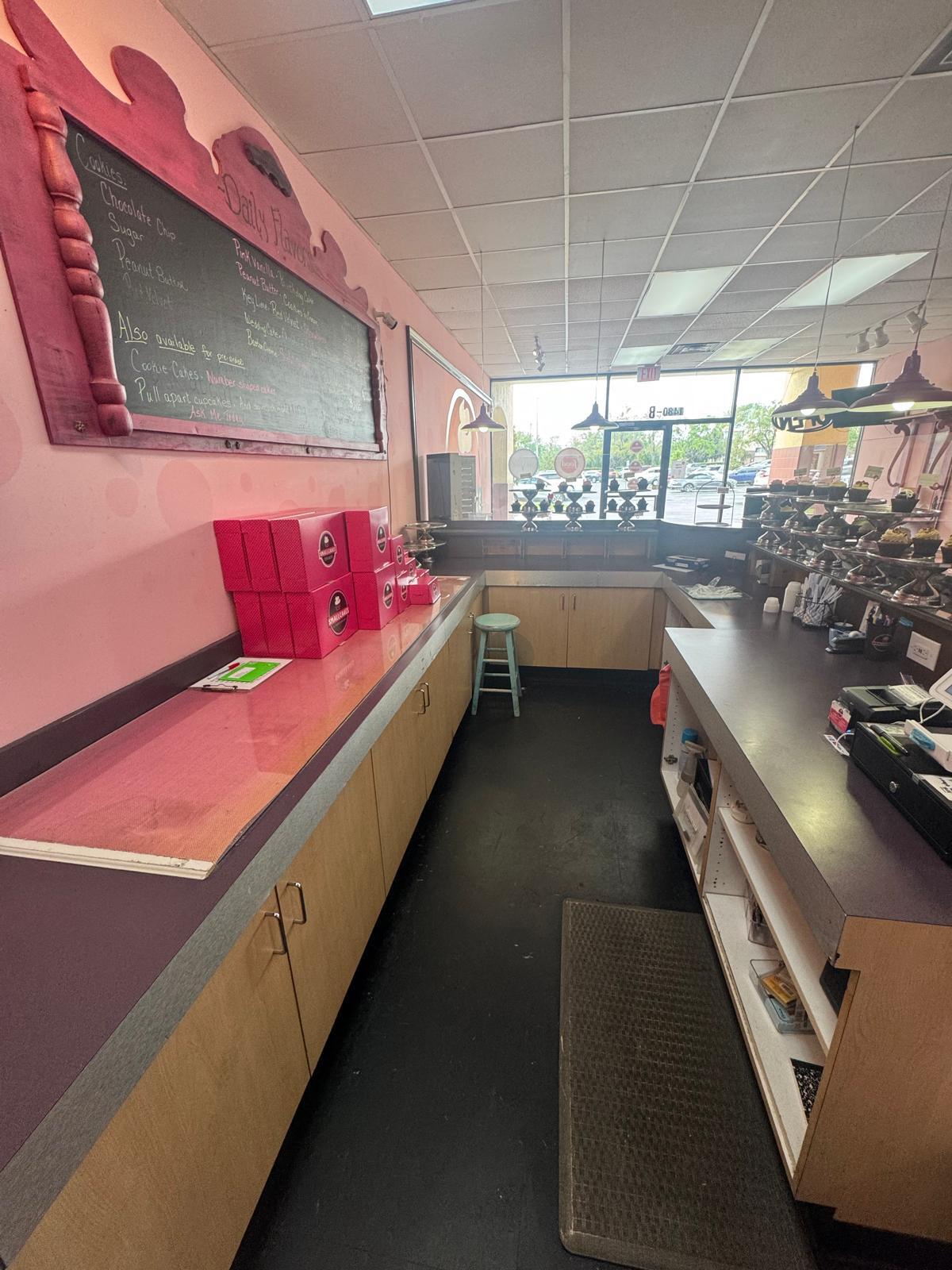 1400-1480 Apalachee Pky, Tallahassee, FL for lease Interior Photo- Image 1 of 6