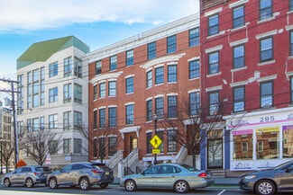 Plus de détails pour 275 Grand St, Jersey City, NJ - Commerce de détail à louer