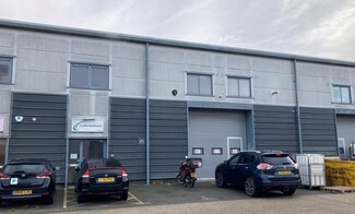 More details for 33 The Ridgeway, Iver - Industrial for Lease