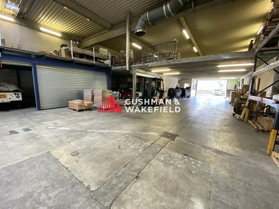 Office in Toulouse for lease Interior Photo- Image 1 of 5