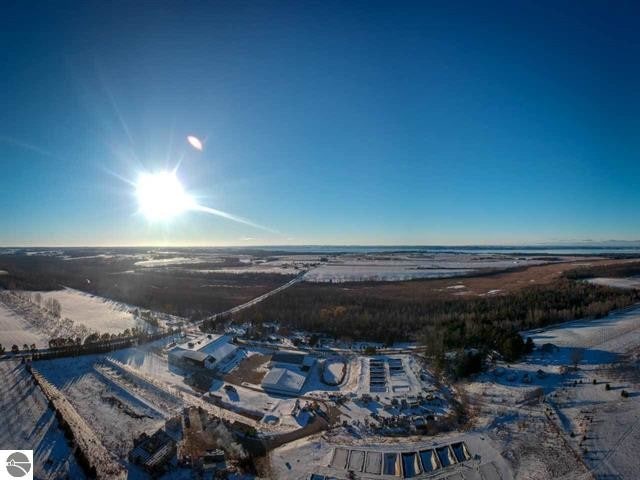 8055 Angell Rd, Williamsburg, MI for sale - Building Photo - Image 2 of 66