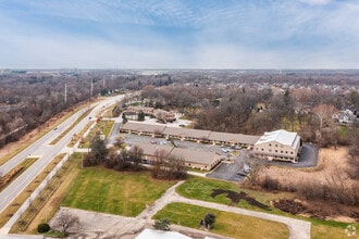 29W110-29W140 Butterfield Rd, Warrenville, IL - Aerial  map view