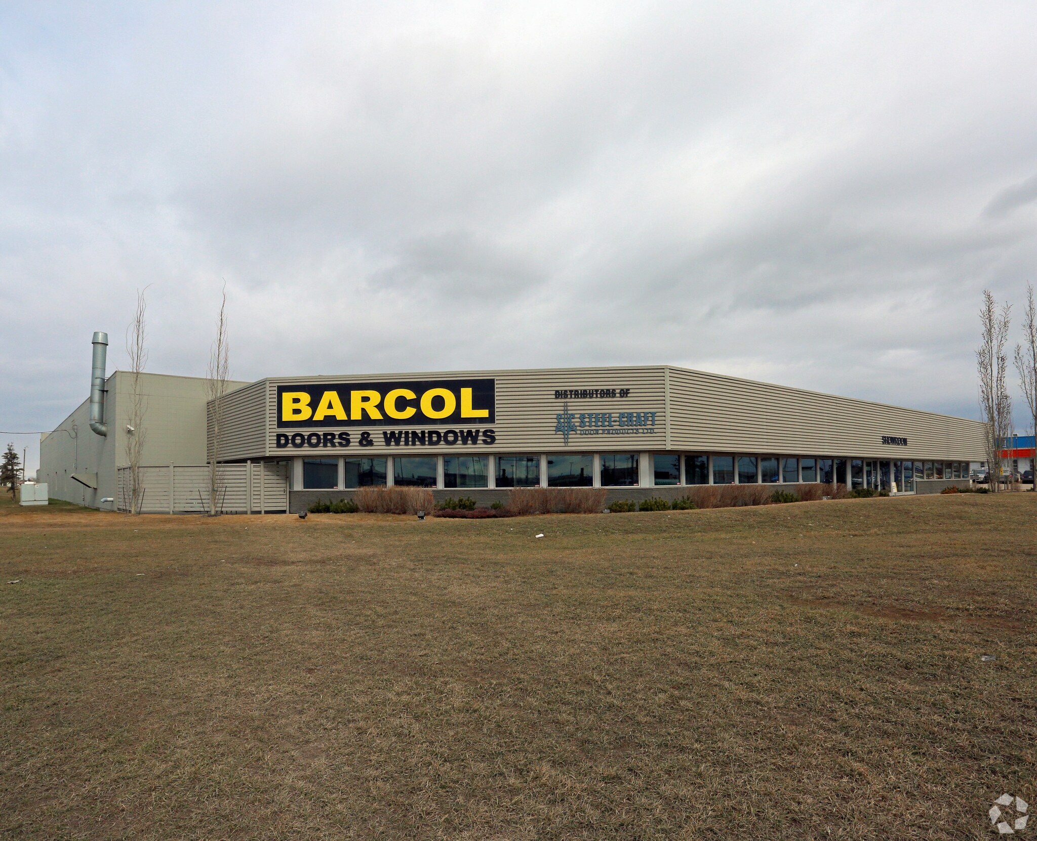 14820 Yellowhead Trl NW, Edmonton, AB à vendre Photo principale- Image 1 de 1