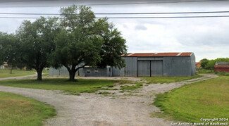 More details for 2119-2125 10th St, Floresville, TX - Land for Sale