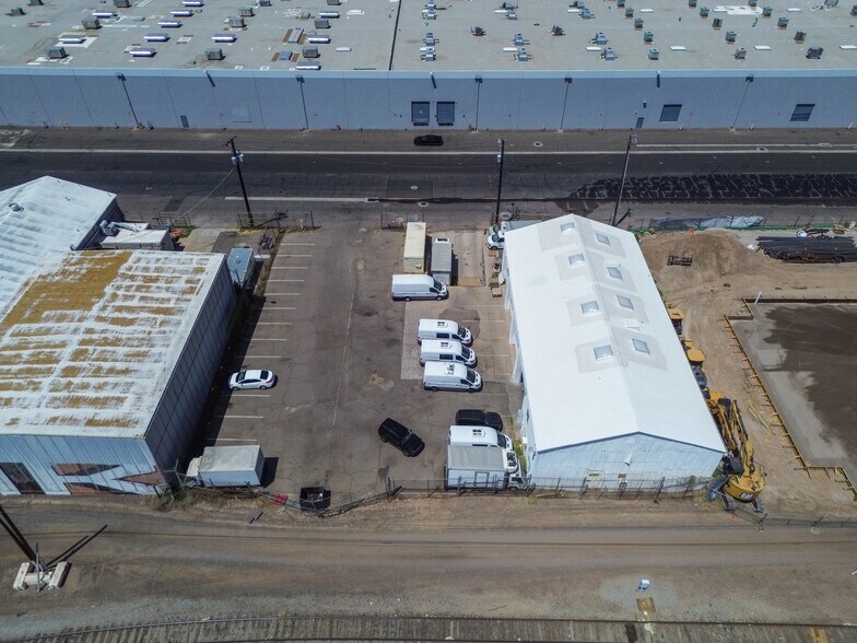 811 E Jackson St, Phoenix, AZ à vendre - Photo du bâtiment - Image 3 de 21