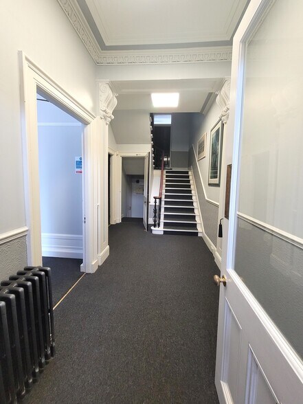 12 Bon Accord Sq, Aberdeen à louer - Photo du bâtiment - Image 3 de 4