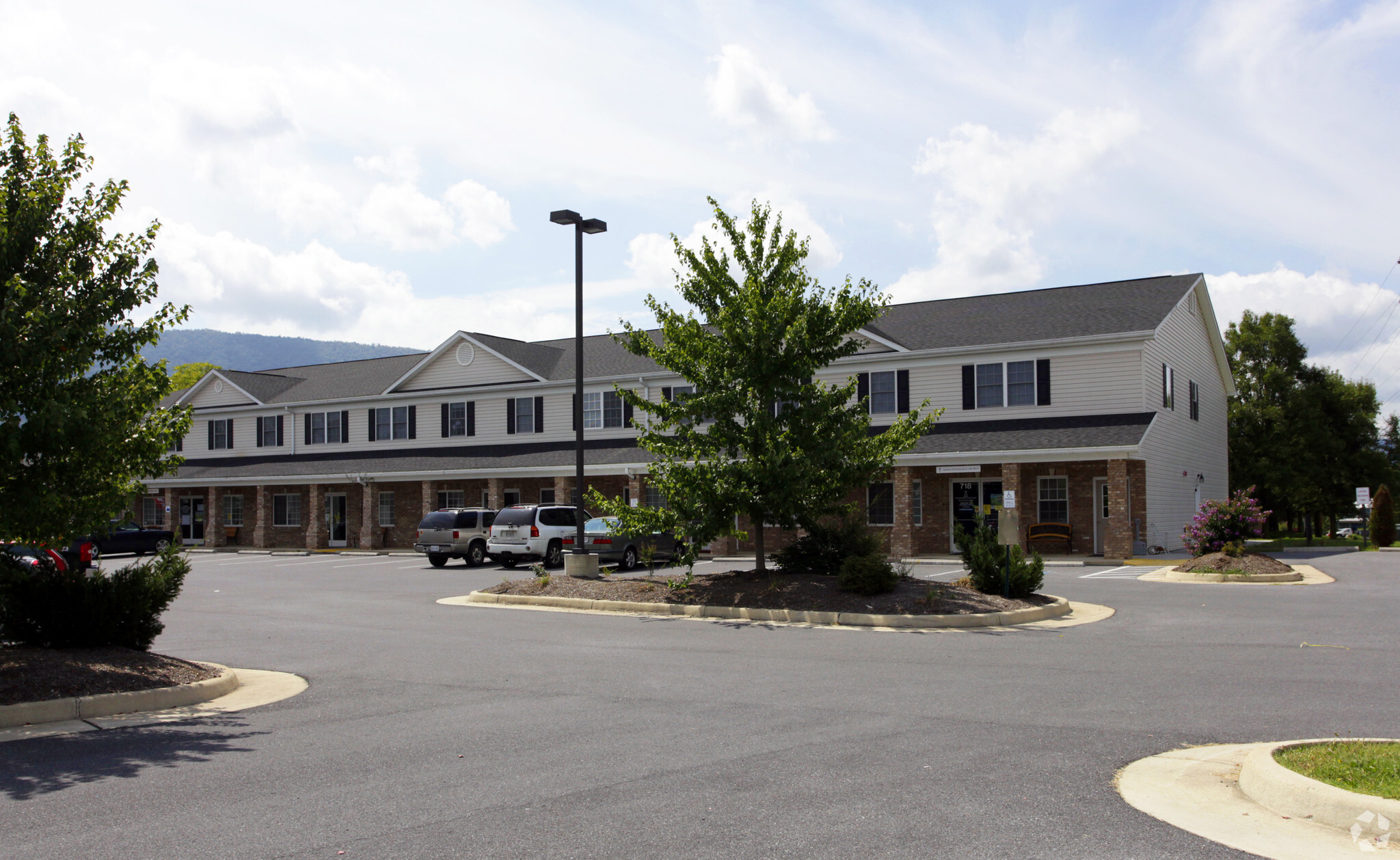 716-728 E Queen St, Strasburg, VA à vendre Photo principale- Image 1 de 1