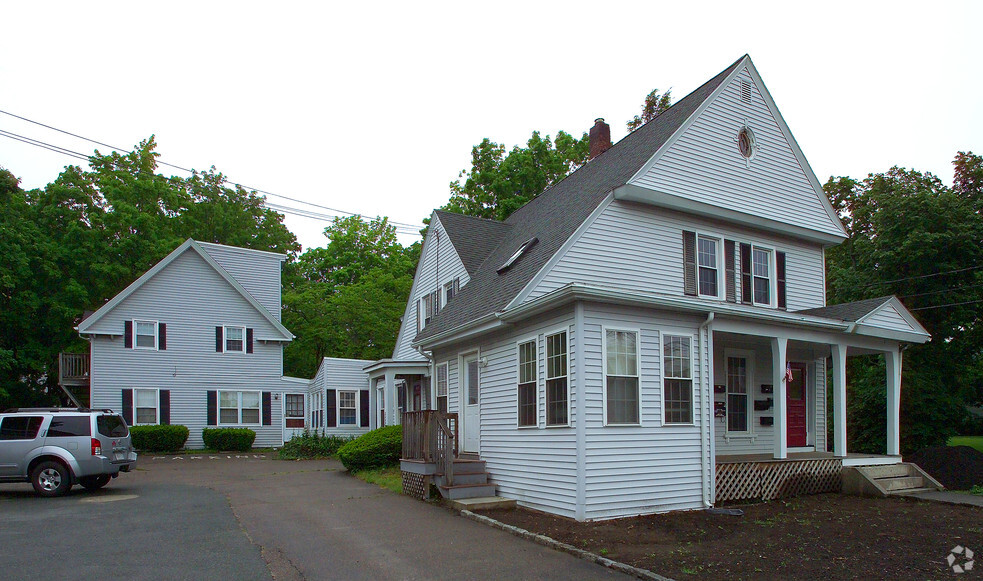 46 Pleasant St, Weymouth, MA à vendre - Photo principale - Image 1 de 1