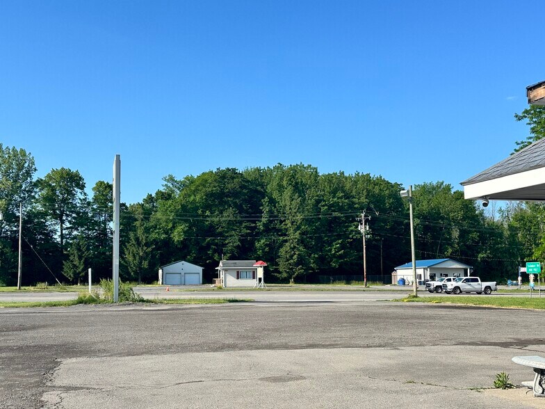 3857 State Route 104, Williamson, NY à vendre - Photo du bâtiment - Image 3 de 20