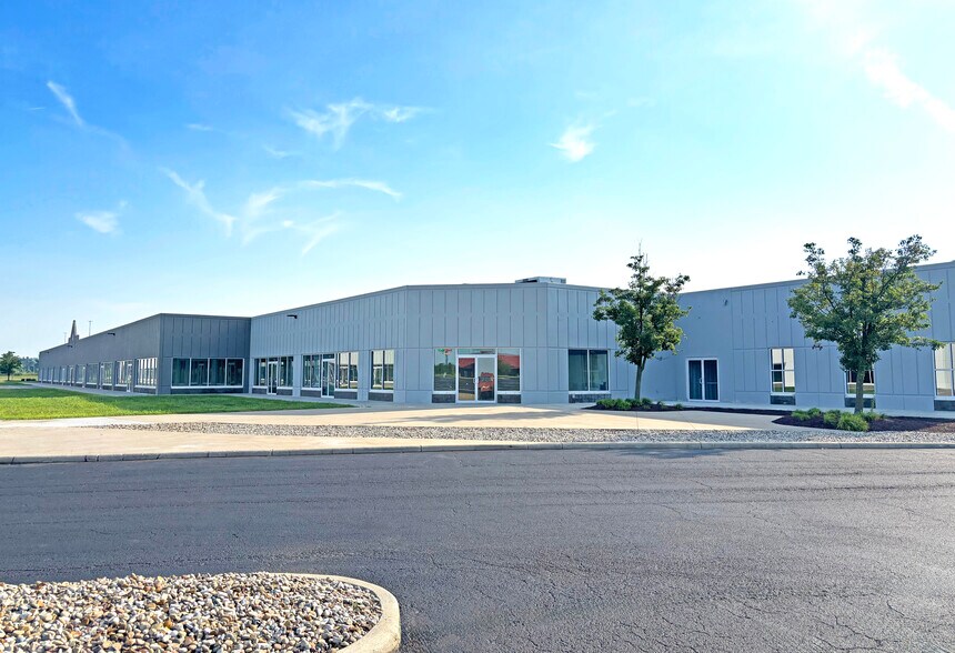 9911 Avon Lake Rd, Burbank, OH à louer - Photo du bâtiment - Image 2 de 12