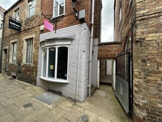 More details for 2 Wellington Ln, Stamford - Retail for Lease