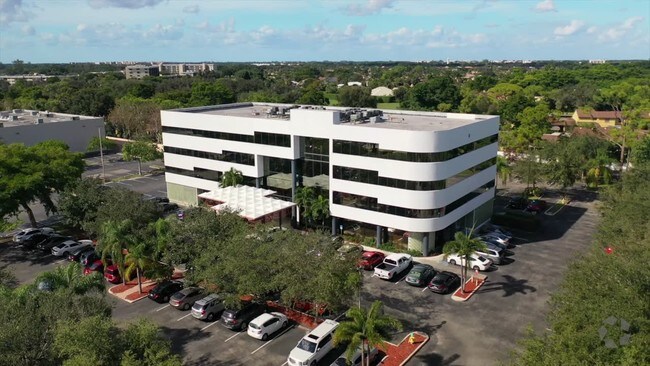 Plus de détails pour 2151 W Hillsboro Blvd, Deerfield Beach, FL - Bureau, Bureau/Médical à louer