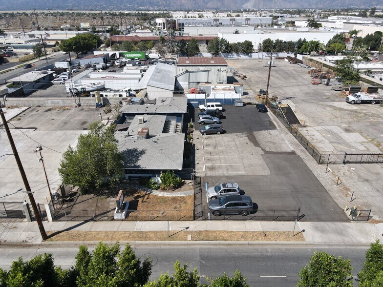 1823 W San Bernardino Rd, West Covina, CA à vendre - Photo du bâtiment - Image 3 de 22