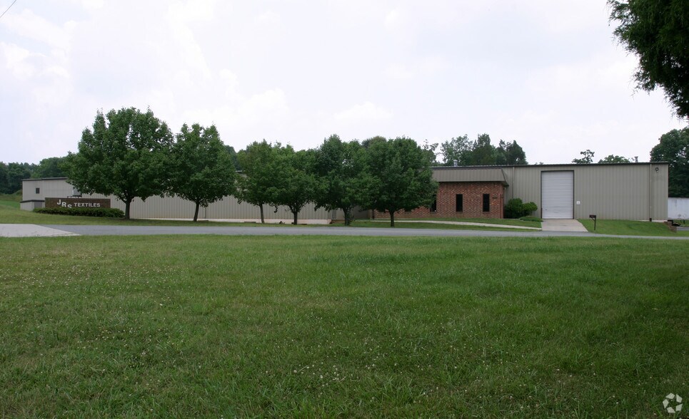 2824 Anthony Rd, Burlington, NC à louer - Photo du bâtiment - Image 3 de 7