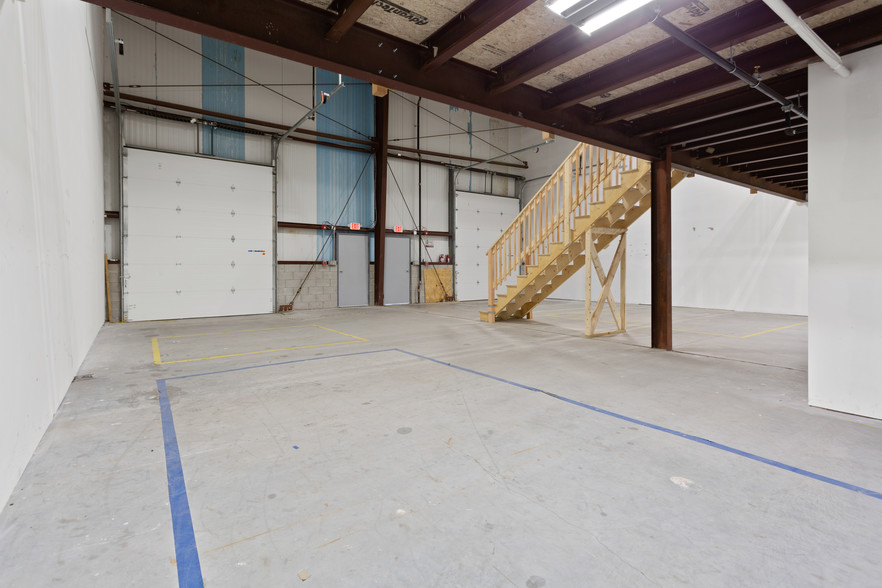 907 North St, Randolph, MA for lease - Interior Photo - Image 3 of 20