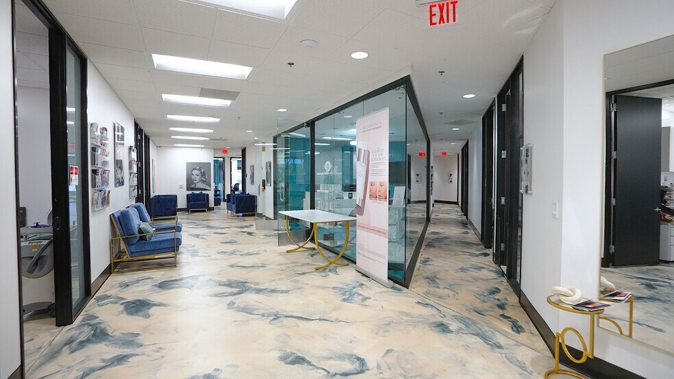 3620 Birch St, Newport Beach, CA à vendre - Photo du bâtiment - Image 3 de 9