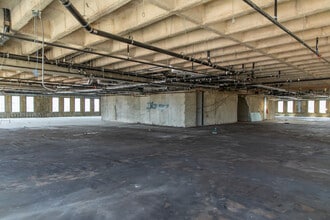 451 Florida St & 450 Laurel St, Baton Rouge, LA à louer Photo du bâtiment- Image 1 de 3