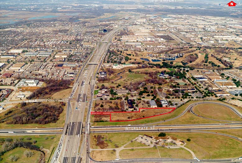 Highway 360, Arlington, TX à vendre Photo du bâtiment- Image 1 de 3