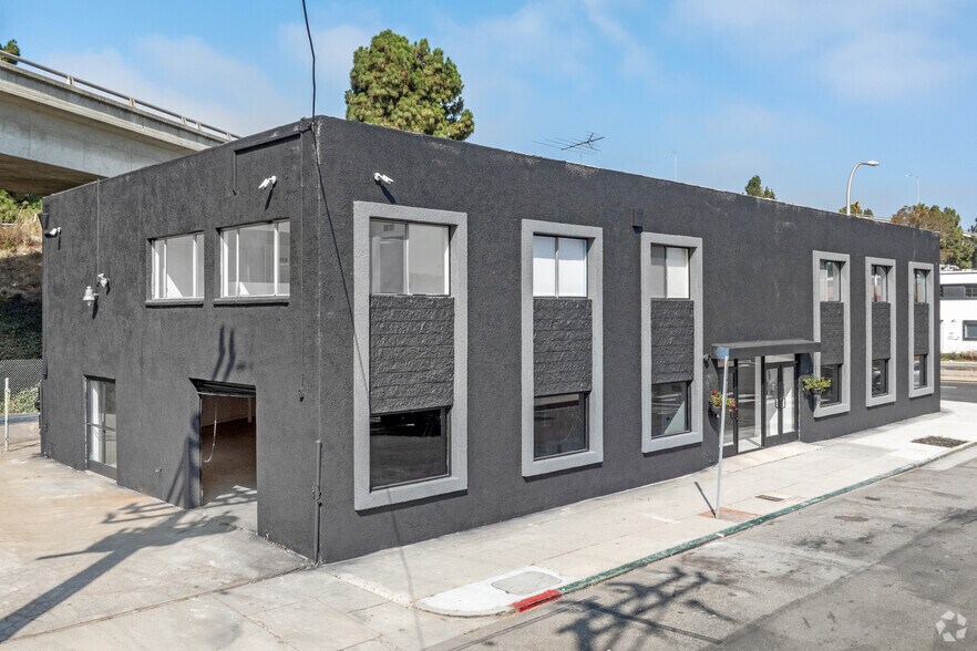 11520 Jefferson Blvd, Culver City, CA à vendre - Photo du bâtiment - Image 2 de 28