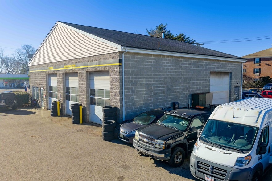 47 Chauncy St, Mansfield, MA à vendre - Photo du bâtiment - Image 3 de 8