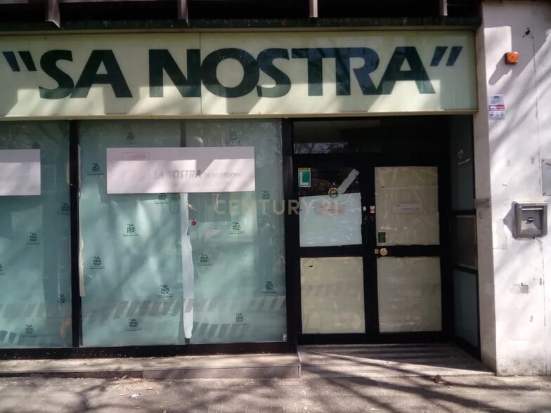 Office in Barcelona, Barcelona for sale - Building Photo - Image 2 of 5