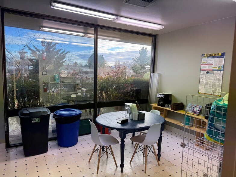 1380 US Hwy 395, Gardnerville, NV à vendre - Photo du bâtiment - Image 2 de 15