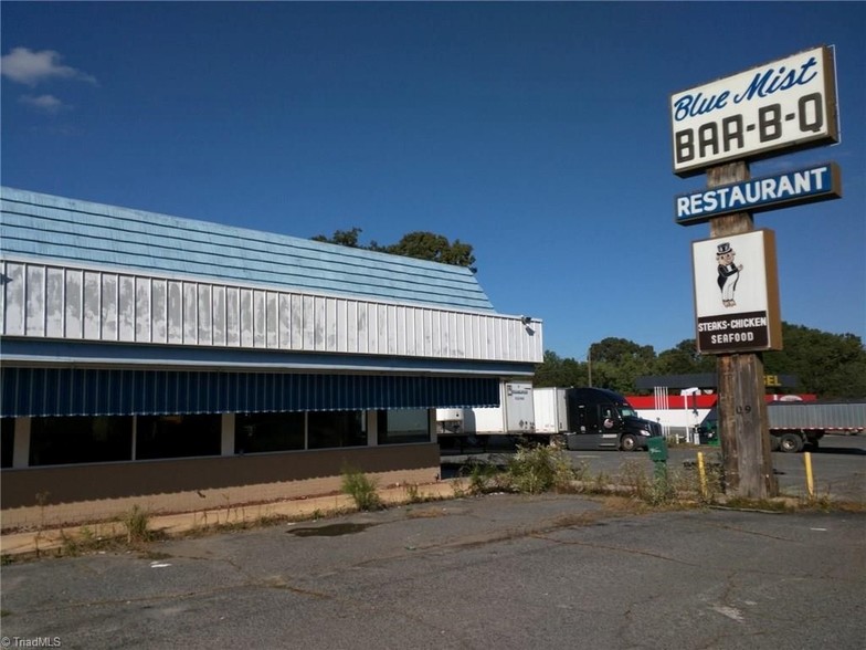 3409 US Highway 64 E, Asheboro, NC for sale - Primary Photo - Image 1 of 1