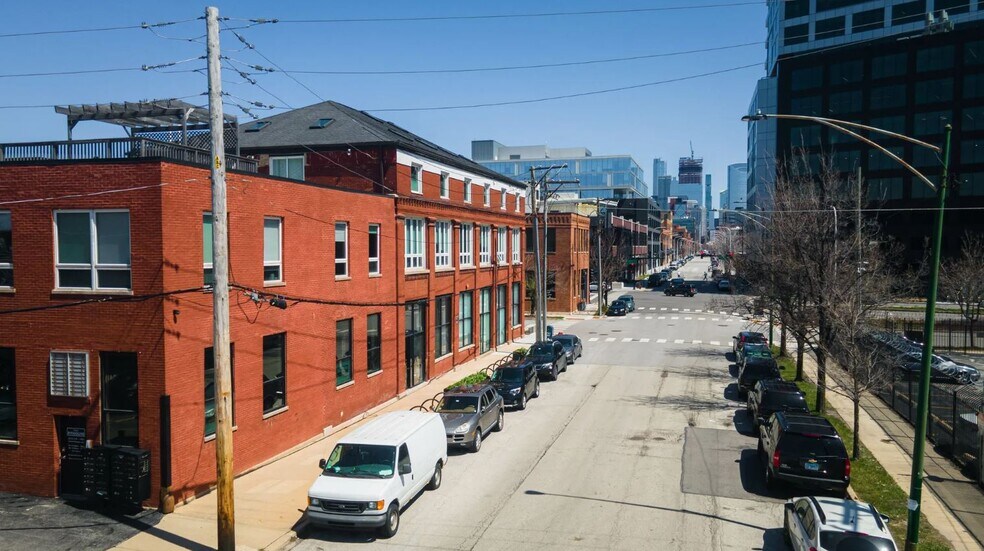 1400-1416 W Fulton St, Chicago, IL à louer - Photo du bâtiment - Image 2 de 5