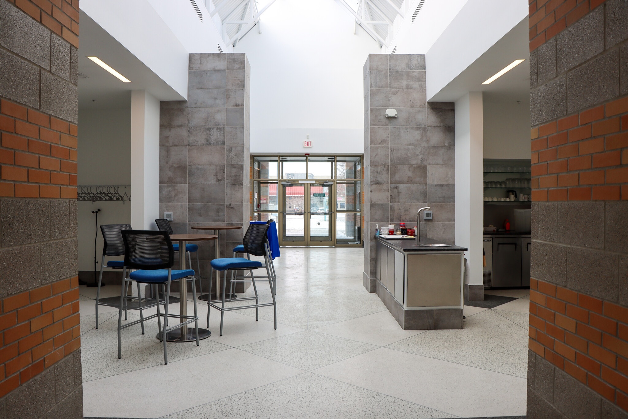 85 River Rock Dr, Buffalo, NY for lease Interior Photo- Image 1 of 30