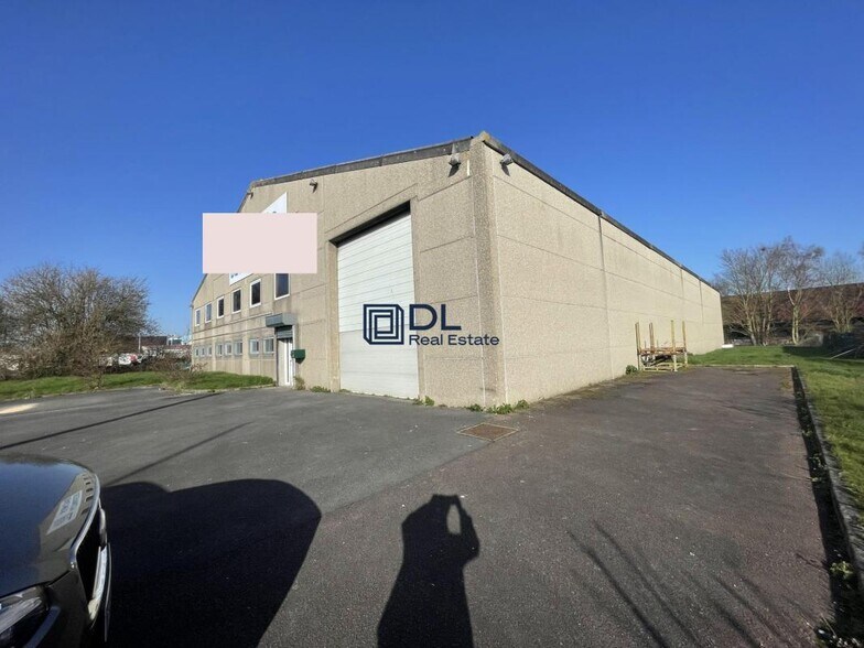 Industriel dans Lesquin à vendre - Photo du bâtiment - Image 2 de 4