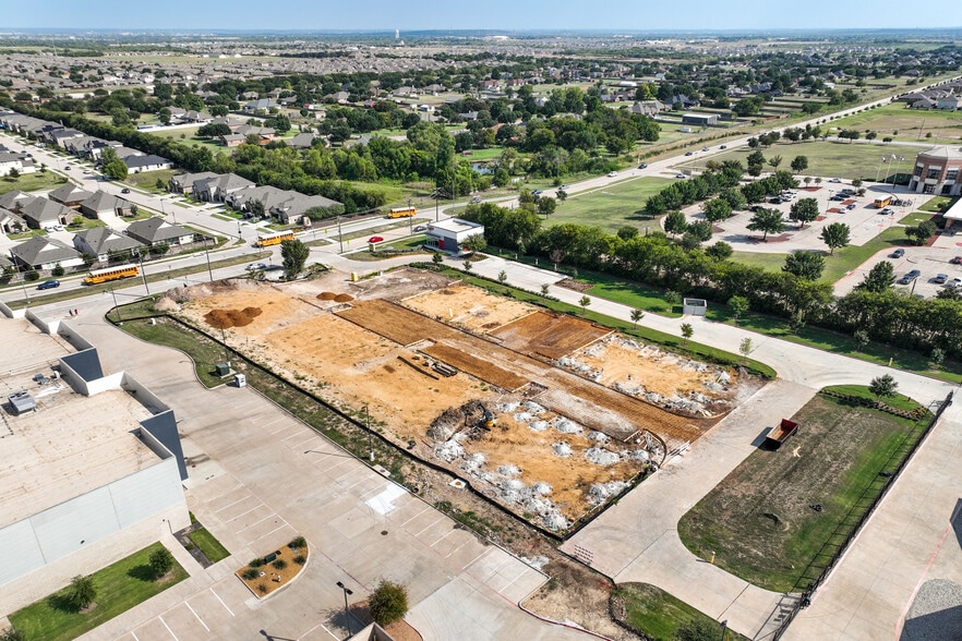 10200 Summercreek Dr, Crowley, TX for sale - Construction Photo - Image 2 of 2