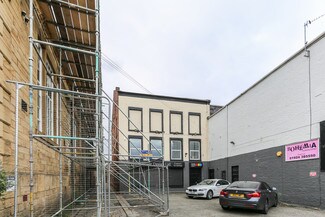 Plus de détails pour 21 Thornhill St, Wakefield - Commerce de détail à louer