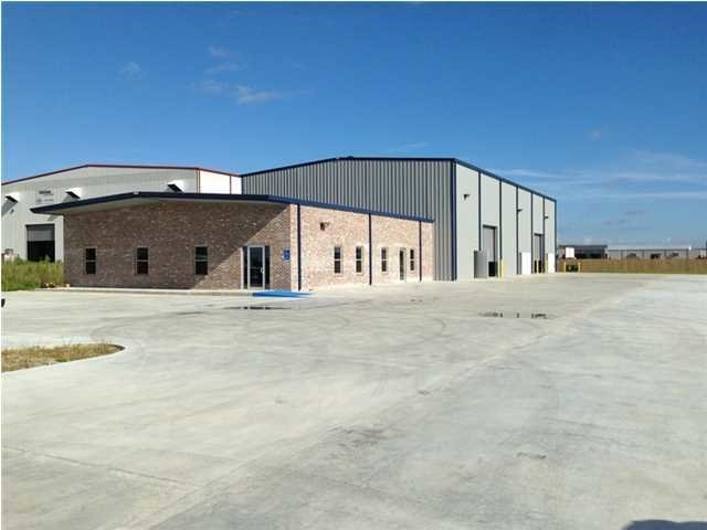 1034 Wall Rd, Broussard, LA à louer - Photo du bâtiment - Image 3 de 11