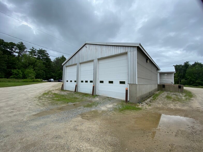 212 Depot Rd, Auburn, NH for sale - Building Photo - Image 2 of 8
