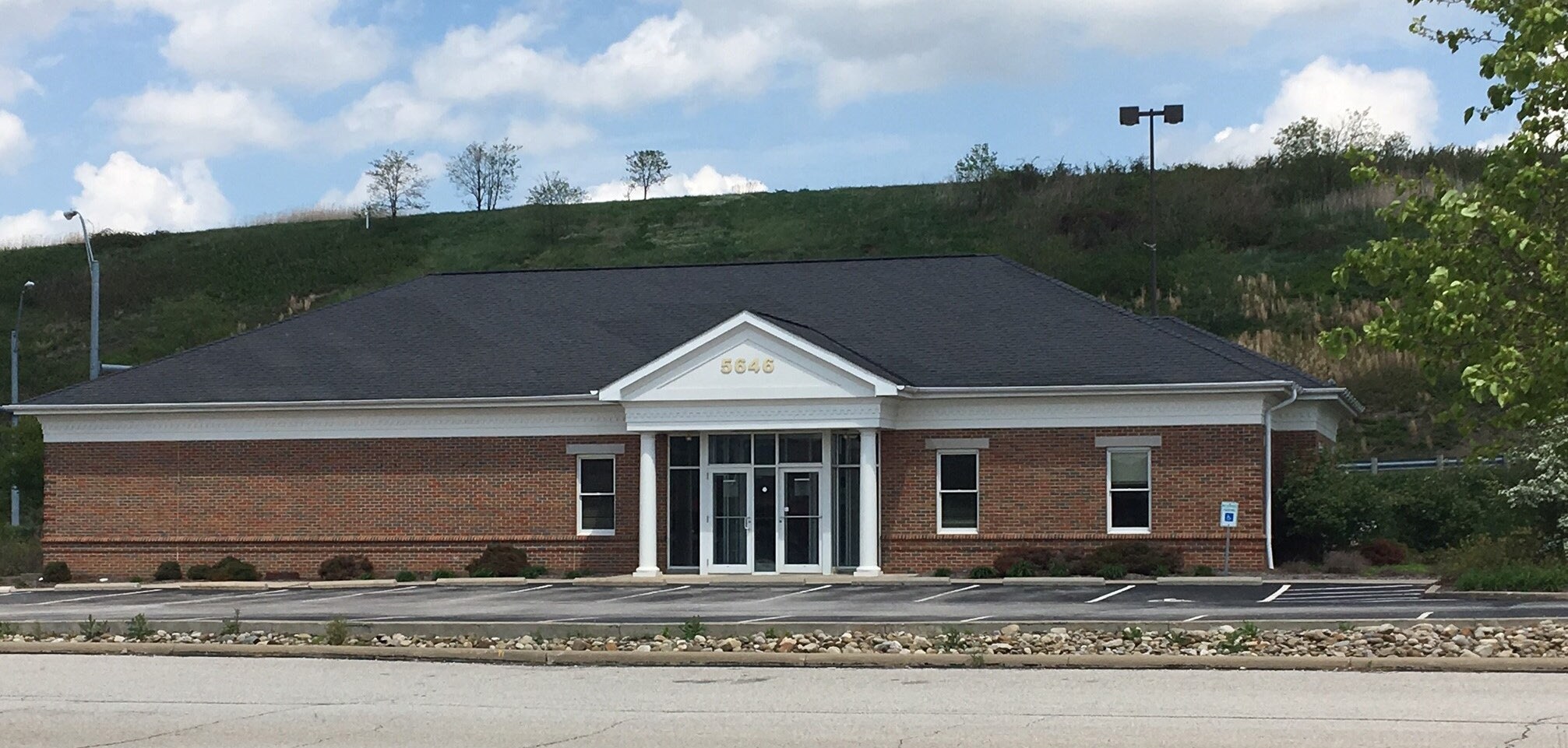 5646 Transportation Blvd, Cleveland, OH for lease Primary Photo- Image 1 of 2