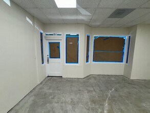 1159-1189 N Euclid St, Anaheim, CA à louer Photo intérieure- Image 2 de 2