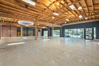 601 S Fairfax Ave, Los Angeles, CA for lease Interior Photo- Image 2 of 4