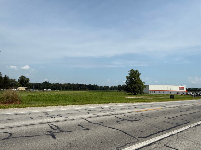 71 National rd, Columbus, IN à vendre - Photo du bâtiment - Image 3 de 4