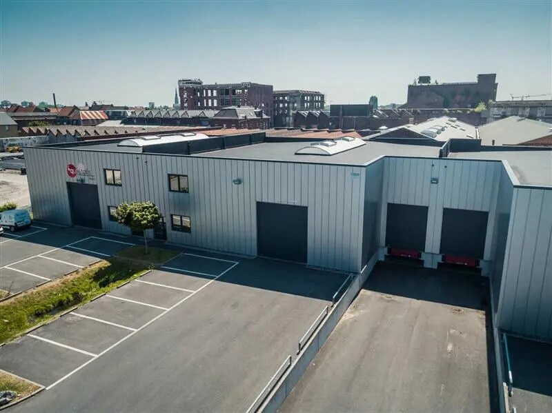 Industrial in Tourcoing for lease Building Photo- Image 1 of 6